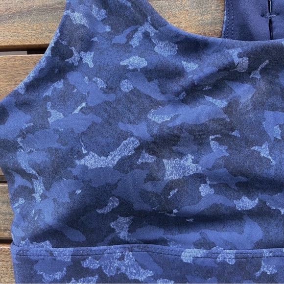 👟 DIP ~ Dark Blue Camo-Influenced Racerback Sports Bra ~ Size Medium - Picture 2 of 7